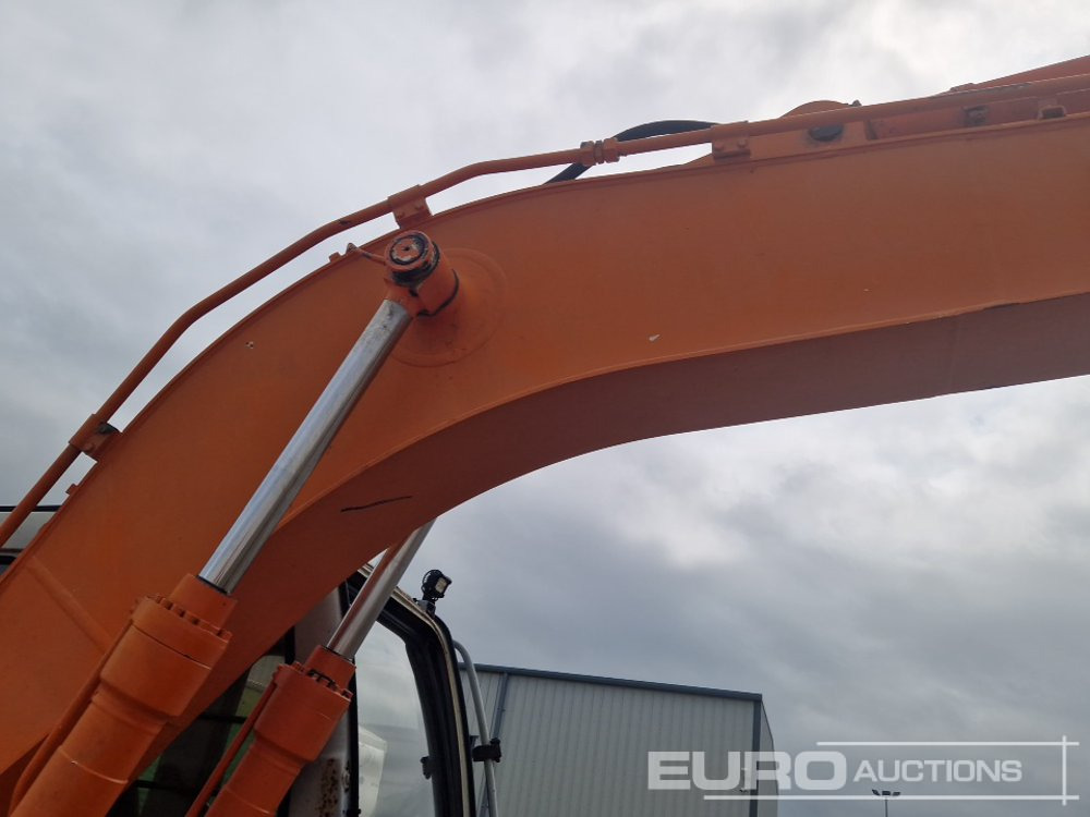 Escavatore cingolato Hitachi EX135: foto 36