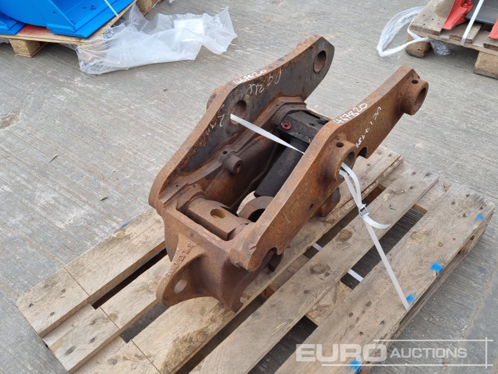 Hydraulic Double Lock QH 65mm Pin to suit 13 Ton Excavator - Attacco rapido: foto 3 Hydraulic Double Lock QH 65mm Pin to suit 13 Ton Excavator - Attacco rapido: foto 3