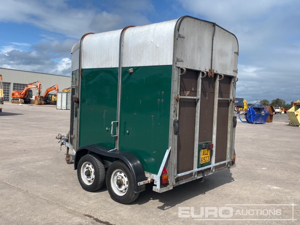Ifor Williams Twin Axle Horse Box, Front Door & Ramp - Semirimorchio trasporto bestiame: foto 3 Ifor Williams Twin Axle Horse Box, Front Door & Ramp - Semirimorchio trasporto bestiame: foto 3