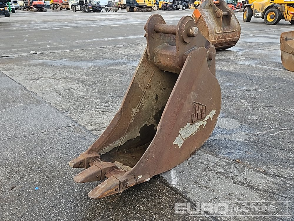 JCB 18" Digging Bucket 65mm Pin to suit 13 Ton Excavator - Benna: foto 1 JCB 18" Digging Bucket 65mm Pin to suit 13 Ton Excavator - Benna: foto 1