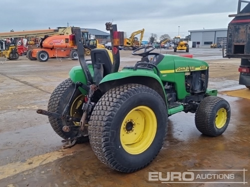 John Deere 4300 - Trattore piccolo: foto 5 John Deere 4300 - Trattore piccolo: foto 5
