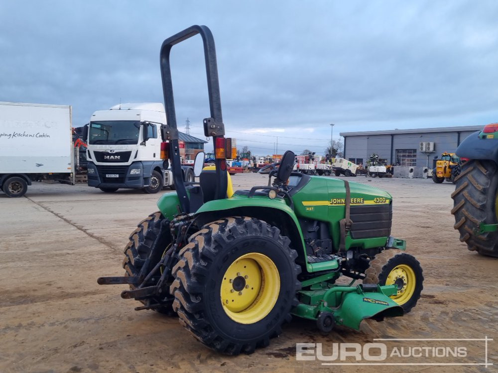 John Deere 4300 - Trattore piccolo: foto 5 John Deere 4300 - Trattore piccolo: foto 5