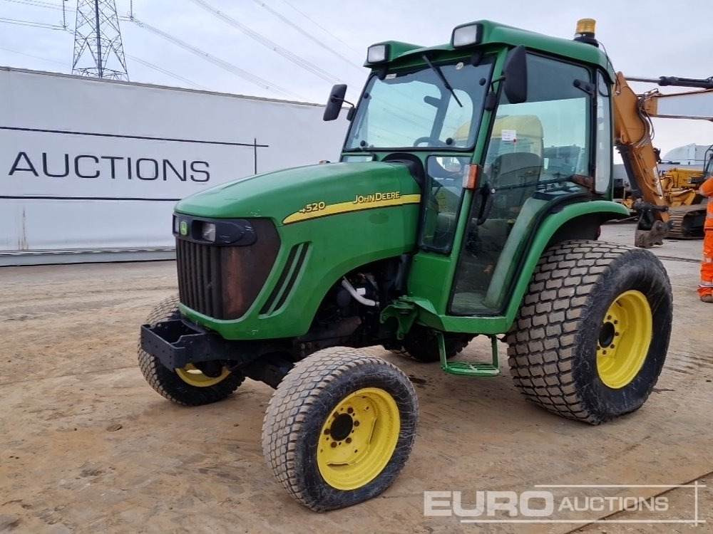 John Deere 4520 - Trattore piccolo: foto 1 John Deere 4520 - Trattore piccolo: foto 1