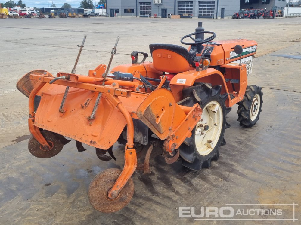 Kubota B1502 - Trattore piccolo: foto 5 Kubota B1502 - Trattore piccolo: foto 5
