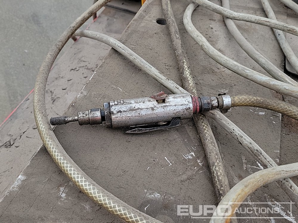 Attrezzatura da costruzione Loar Bendhor 30: foto 24