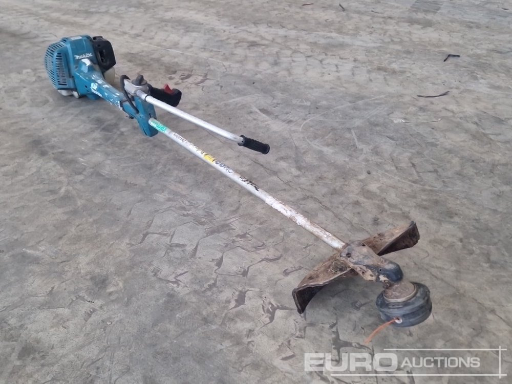 Makita Petrol Strimmer - Attrezzature per officina: foto 4 Makita Petrol Strimmer - Attrezzature per officina: foto 4