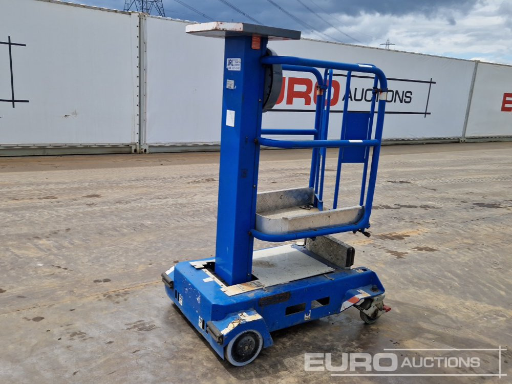 Manual Access Platform - Piattaforma aerea: foto 1 Manual Access Platform - Piattaforma aerea: foto 1