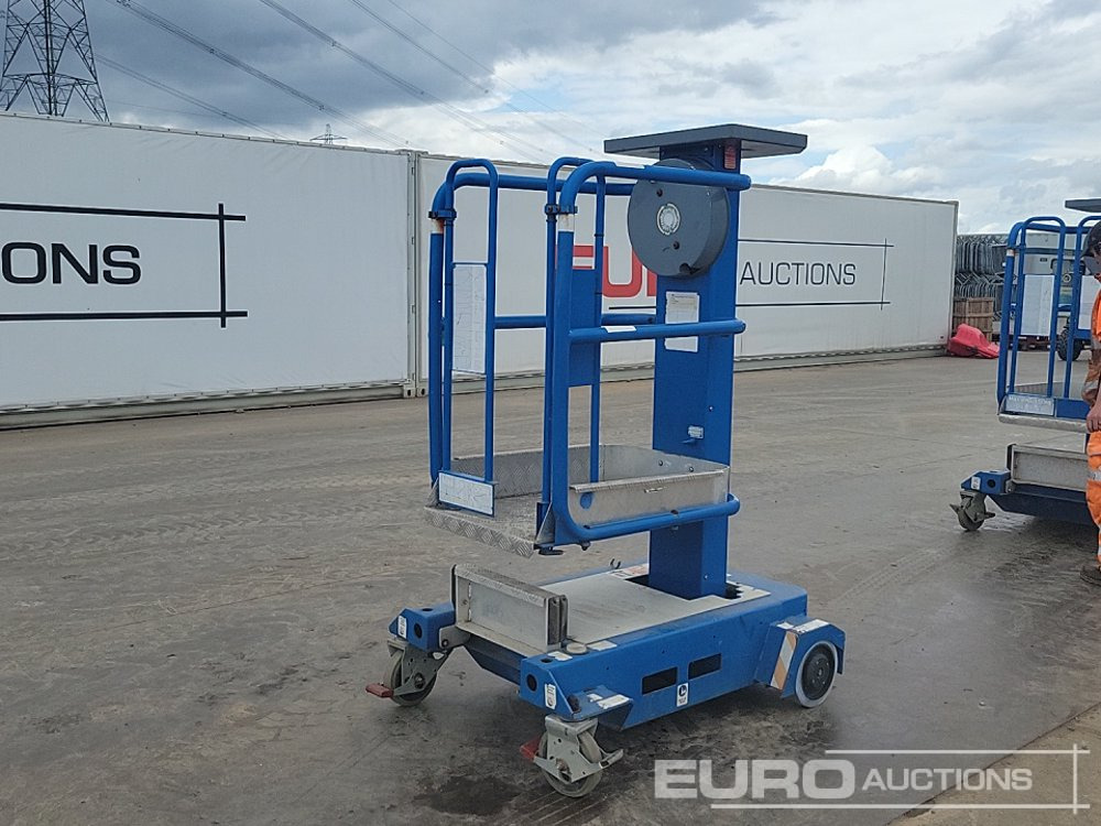 Manual Access Platform - Piattaforma aerea: foto 1 Manual Access Platform - Piattaforma aerea: foto 1