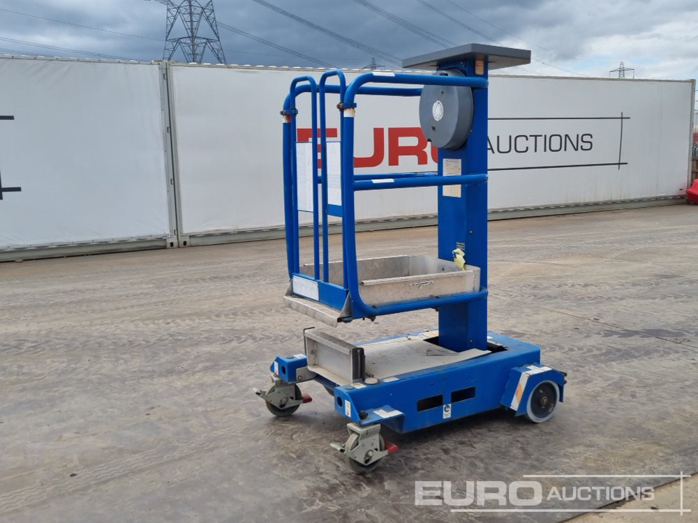 Manual Access Platform - Piattaforma aerea: foto 1 Manual Access Platform - Piattaforma aerea: foto 1