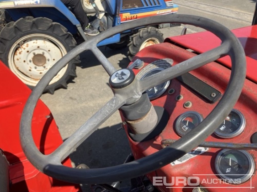Massey Ferguson 240 - Trattore: foto 4 Massey Ferguson 240 - Trattore: foto 4