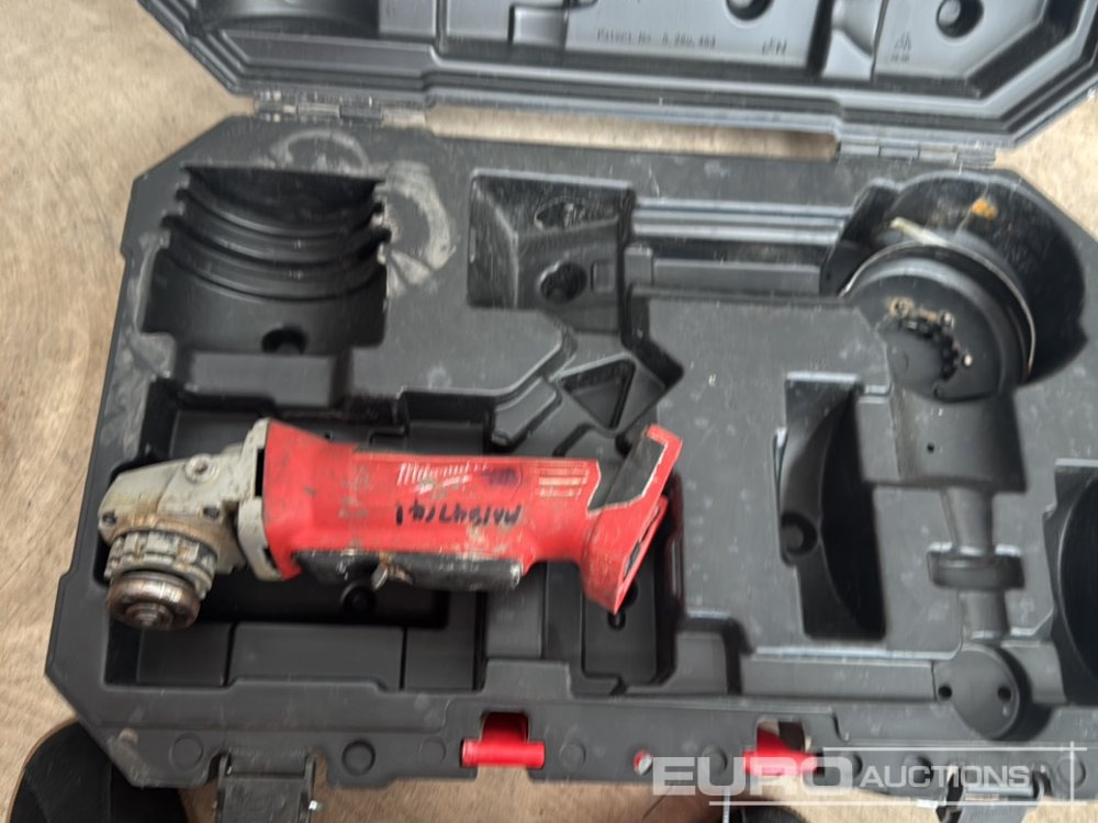 Milwaukee HD18 AG115 Cordless Grinder (Body & Case Only) - Attrezzatura da costruzione: foto 1 Milwaukee HD18 AG115 Cordless Grinder (Body & Case Only) - Attrezzatura da costruzione: foto 1