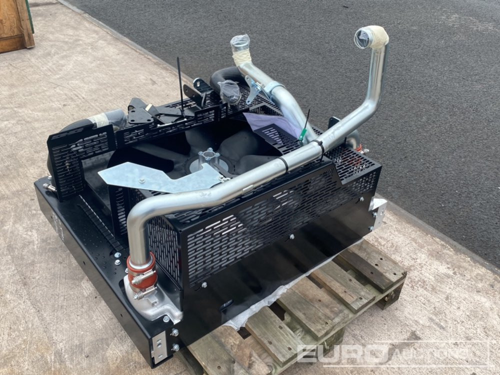 Radiator to suit CAT - Radiatore per Macchina da cantiere: foto 3 Radiator to suit CAT - Radiatore per Macchina da cantiere: foto 3
