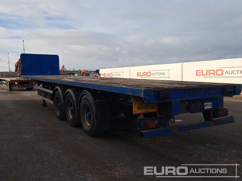 SDC 45' Tri Axle Flat Trailer, BPW Axles, Goal Post Sockets, Twist Locks - Semirimorchio cassonato/ Pianale: foto 3 SDC 45' Tri Axle Flat Trailer, BPW Axles, Goal Post Sockets, Twist Locks - Semirimorchio cassonato/ Pianale: foto 3
