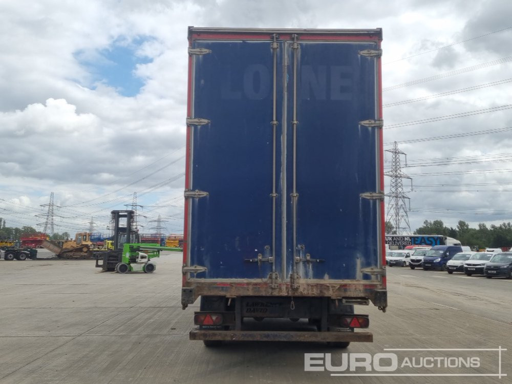 SDC Tri Axle Curtainsider Trailer - Semirimorchio centinato: foto 4 SDC Tri Axle Curtainsider Trailer - Semirimorchio centinato: foto 4