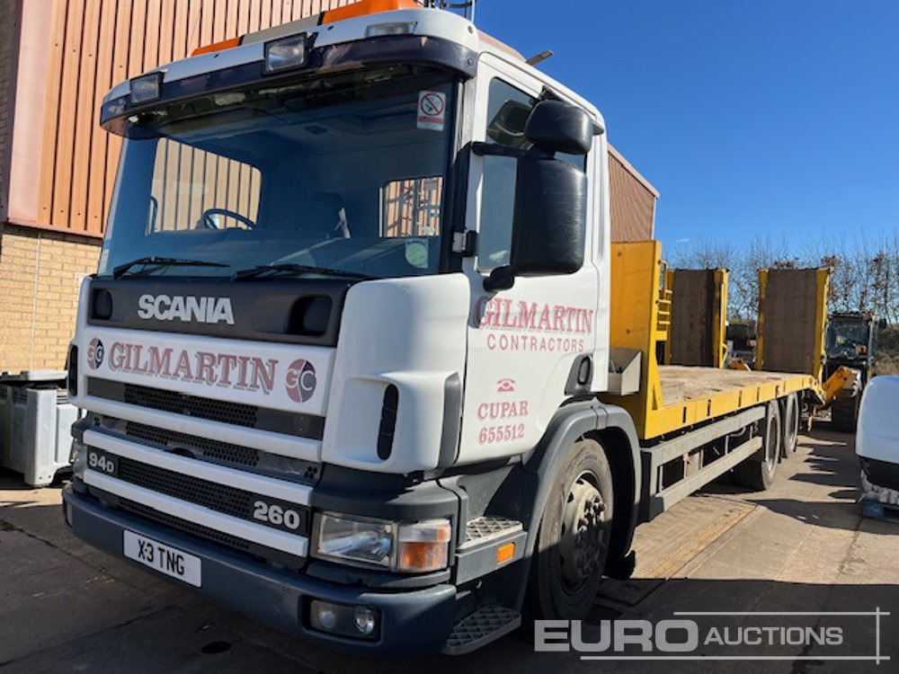 Scania 94D 260 - Autocarro con pianale/ Cassone fisso: foto 1 Scania 94D 260 - Autocarro con pianale/ Cassone fisso: foto 1