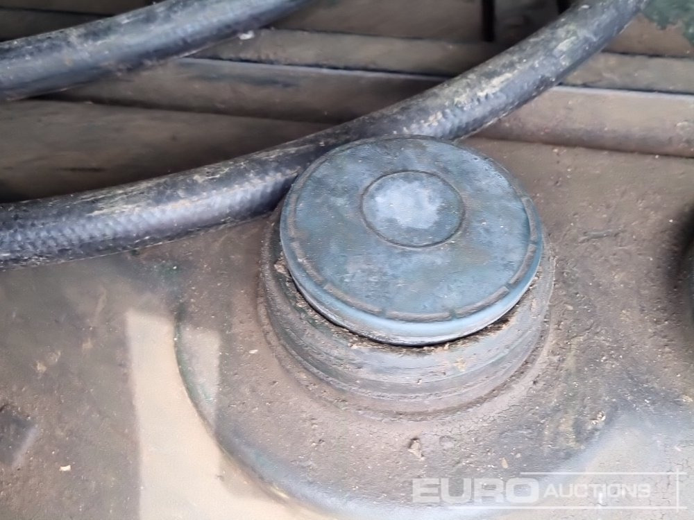 Serbatoio di stoccaggio Static Plastic Bunded Fuel Bowser, Electric Pump, Flow Metre: foto 12