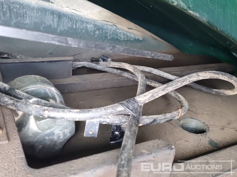 Serbatoio di stoccaggio Static Plastic Bunded Fuel Bowser, Electric Pump, Flow Metre: foto 10