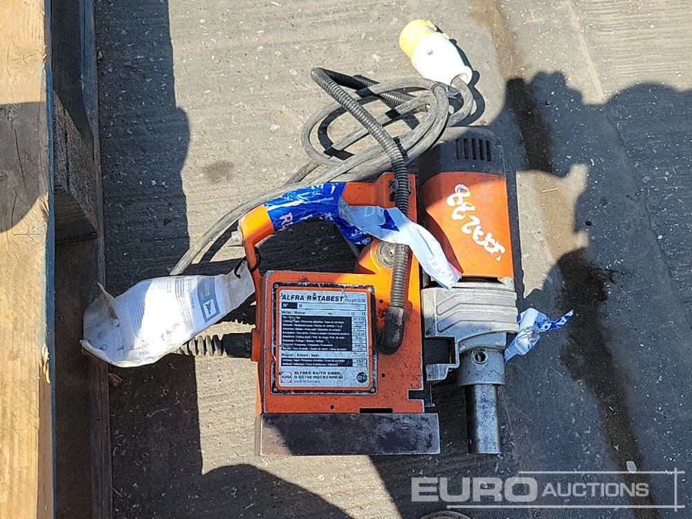 Attrezzatura da costruzione Unibor 110 Vot Mag Drill, Alfra Rotabest 110 Volt Mag Drill, 110 Volt Paddle Mixer (3 of), 100Volt Evolution Cut off Saw, 110 Volt REMS Sander: foto 24