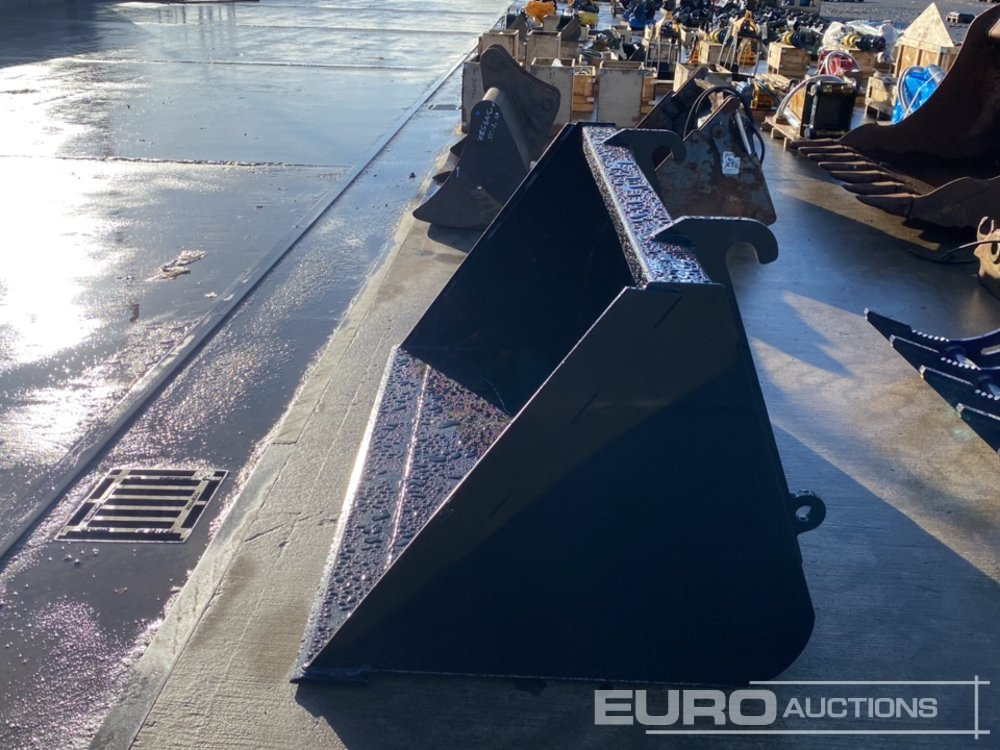 Unused 66" Loader Bucket to suit JCB Telehandler - Benna: foto 3 Unused 66" Loader Bucket to suit JCB Telehandler - Benna: foto 3