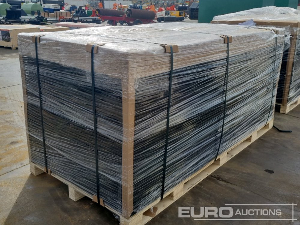 Attrezzatura da costruzione Unused 8' x 4' Plastic Ground Protection Mats (52 of), Connectors (104 of): foto 6