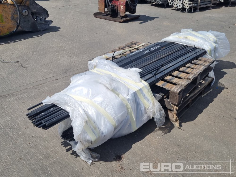 Unused Pallet of Estate Fencing (3 of) - Attrezzatura da costruzione: foto 5 Unused Pallet of Estate Fencing (3 of) - Attrezzatura da costruzione: foto 5