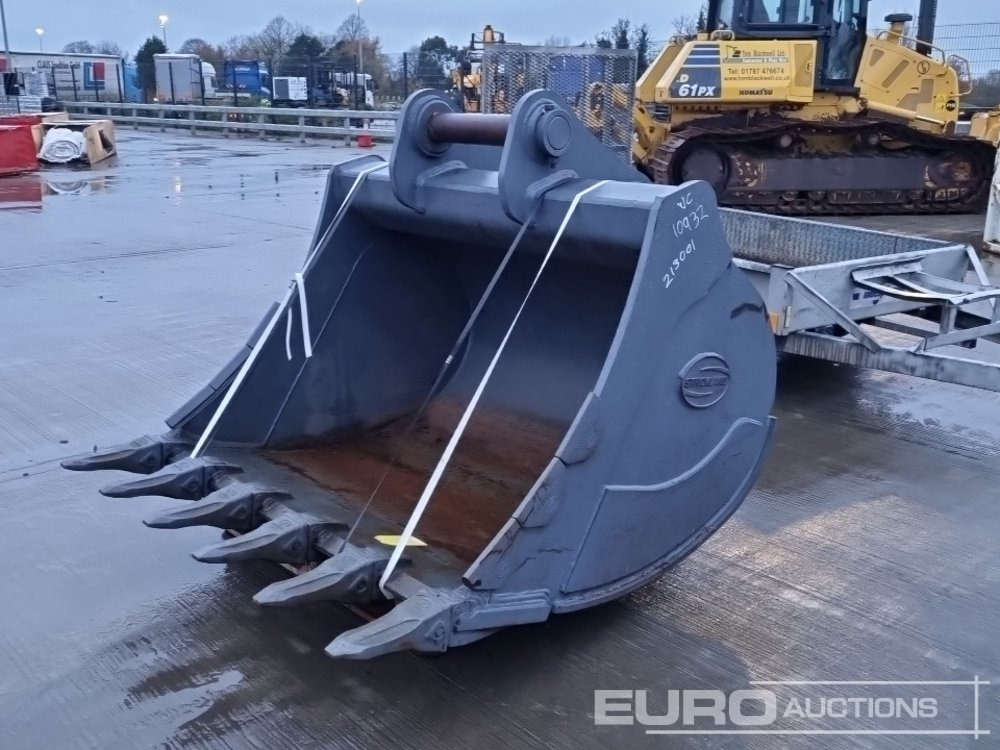 Unused Strickland 60" Digging Bucket 90mm Pin to suit 30 Ton Excavator - Benna: foto 1 Unused Strickland 60" Digging Bucket 90mm Pin to suit 30 Ton Excavator - Benna: foto 1