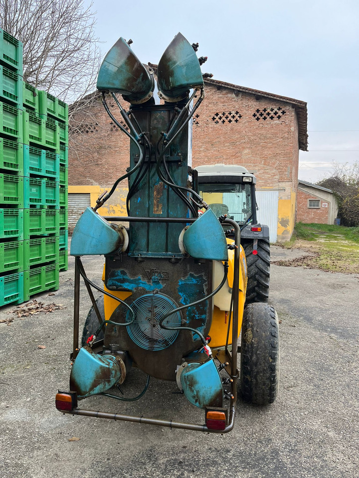 Atomizzatore usato Vicar ATV 15.470.M10 - Polverizzatore trainato: foto 4 Atomizzatore usato Vicar ATV 15.470.M10 - Polverizzatore trainato: foto 4