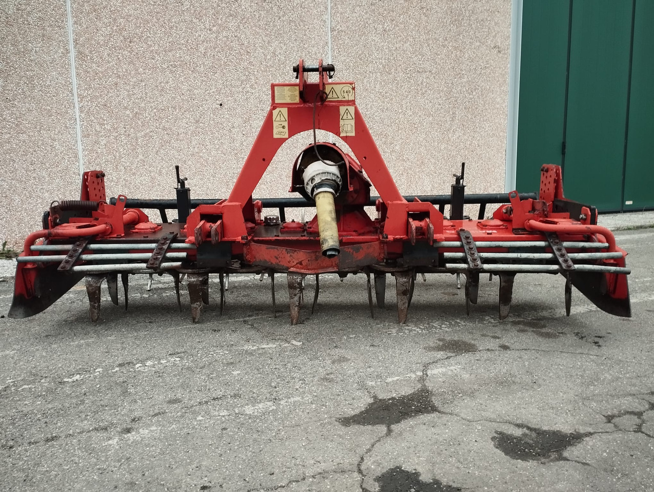 Erpice rotante usato Feraboli M250 - Erpice rotante: foto 1 Erpice rotante usato Feraboli M250 - Erpice rotante: foto 1