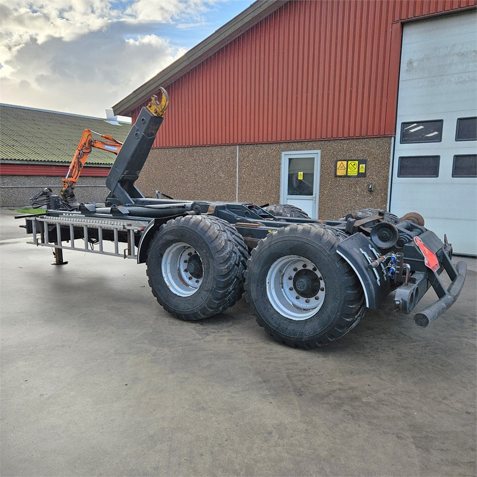 BS 22,5 ton - Rimorchio scarrabile/ Multibenna: foto 3 BS 22,5 ton - Rimorchio scarrabile/ Multibenna: foto 3