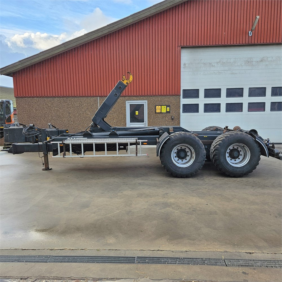 BS 22,5 ton - Rimorchio scarrabile/ Multibenna: foto 2 BS 22,5 ton - Rimorchio scarrabile/ Multibenna: foto 2