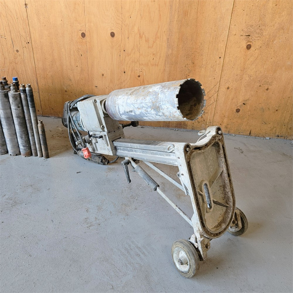 Bosch GDB 2500 WE - Attrezzatura per calcestruzzo: foto 5 Bosch GDB 2500 WE - Attrezzatura per calcestruzzo: foto 5