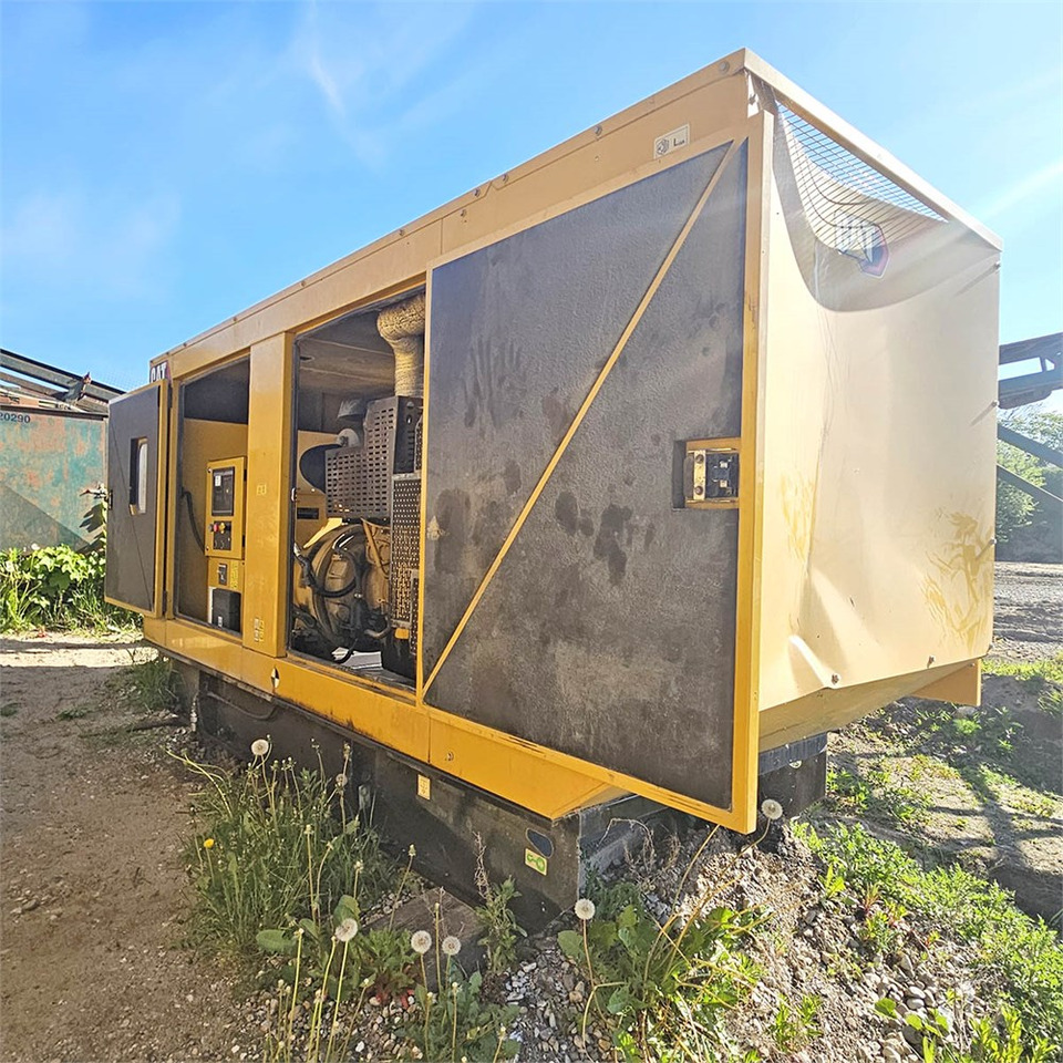 Caterpillar DE250 E0 - Gruppo elettrogeno: foto 5 Caterpillar DE250 E0 - Gruppo elettrogeno: foto 5