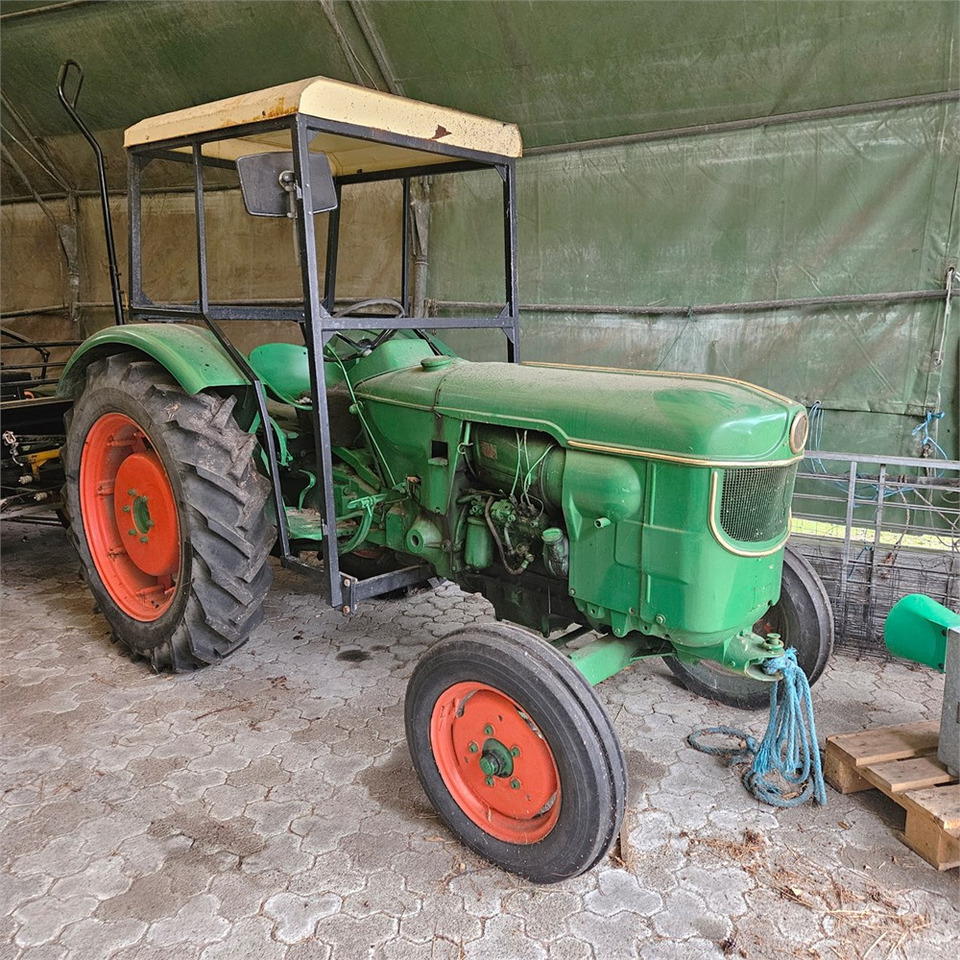 Deutz D4005 - Trattore: foto 1 Deutz D4005 - Trattore: foto 1