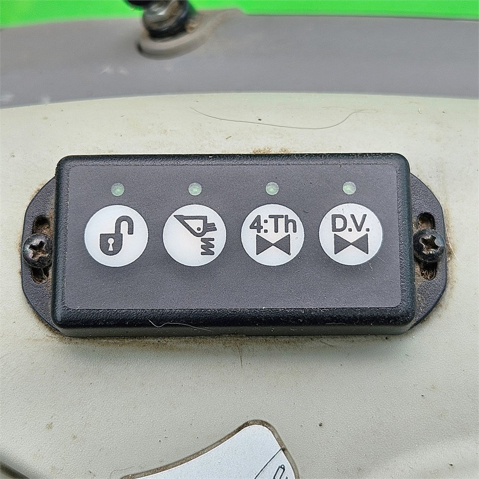Trattore Deutz-Fahr 6140 TTV: foto 24