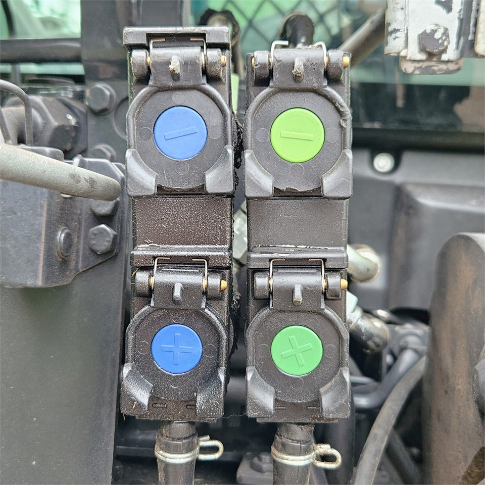 Trattore Deutz-Fahr 6140 TTV: foto 37