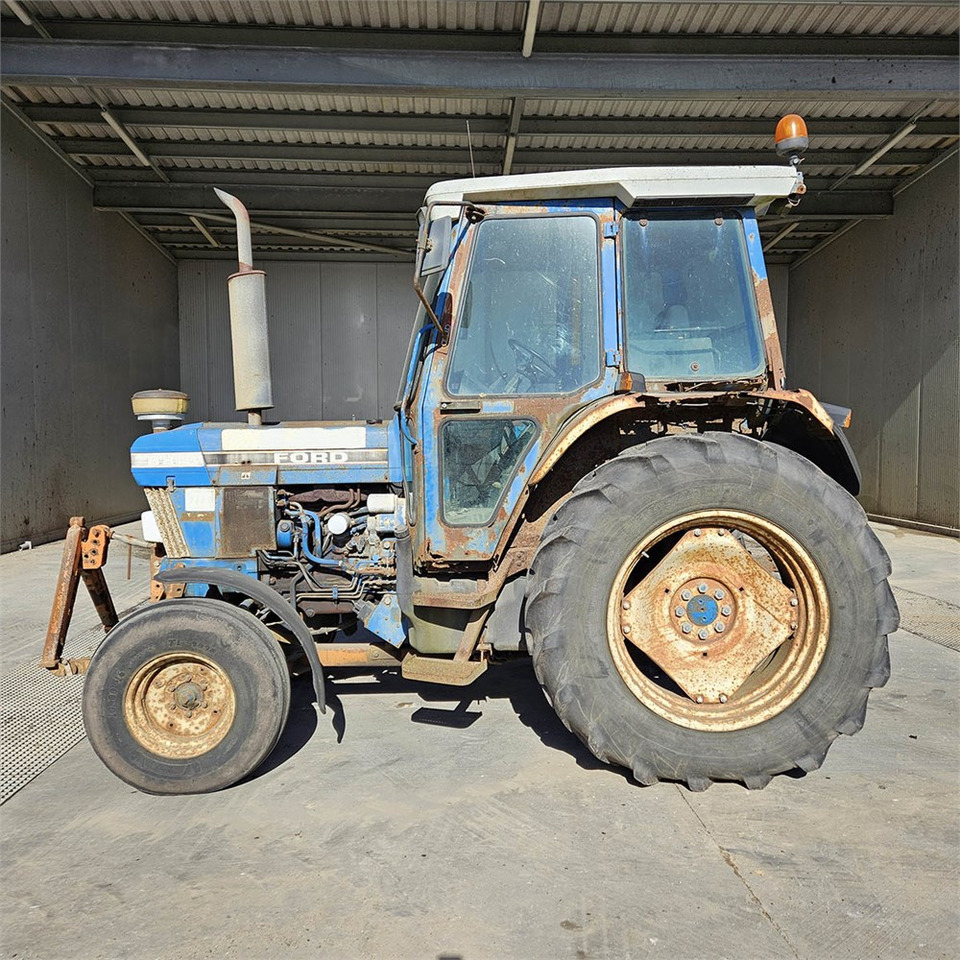 Ford 6810 - Trattore: foto 2 Ford 6810 - Trattore: foto 2