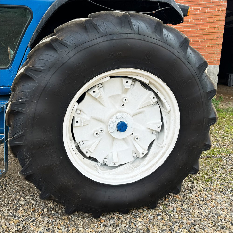 Trattore Ford 8630: foto 30