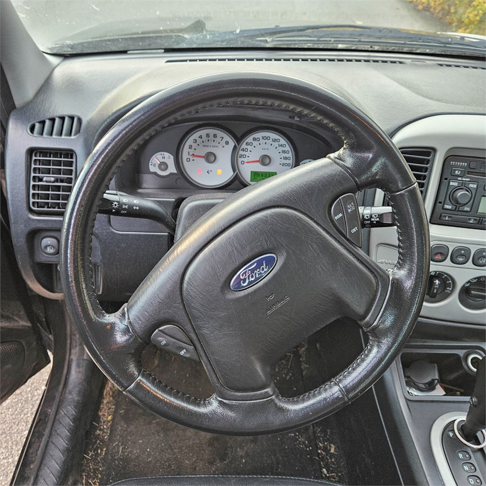 SUV/ Fuoristrada Ford Maverick 3,0 XLT: foto 15