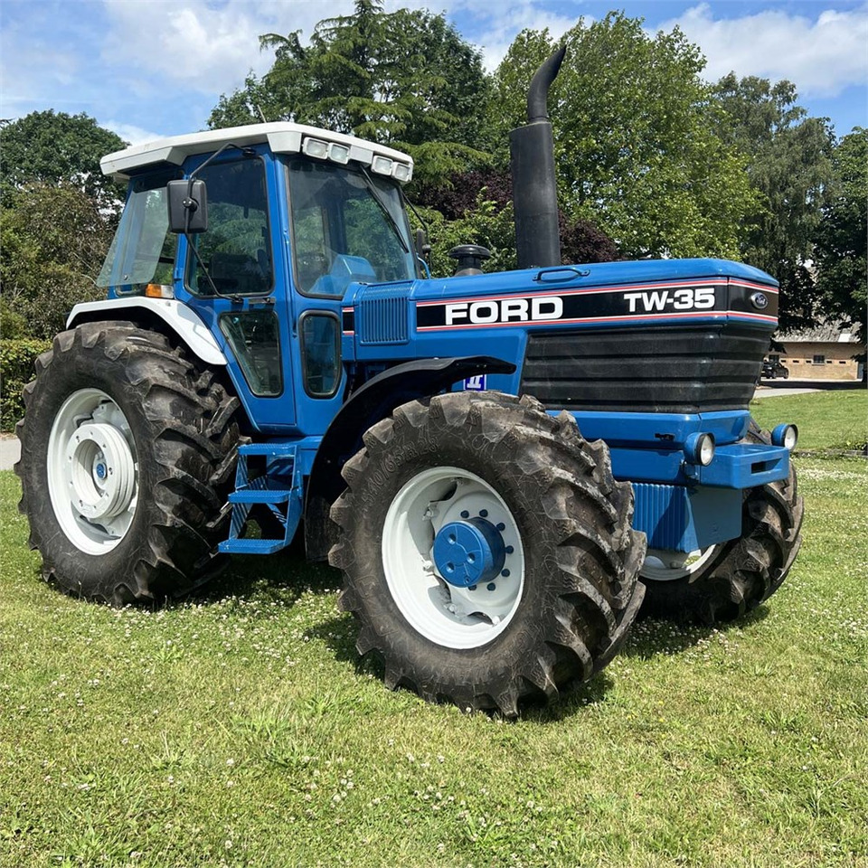 Ford TW 35 - Trattore: foto 1 Ford TW 35 - Trattore: foto 1