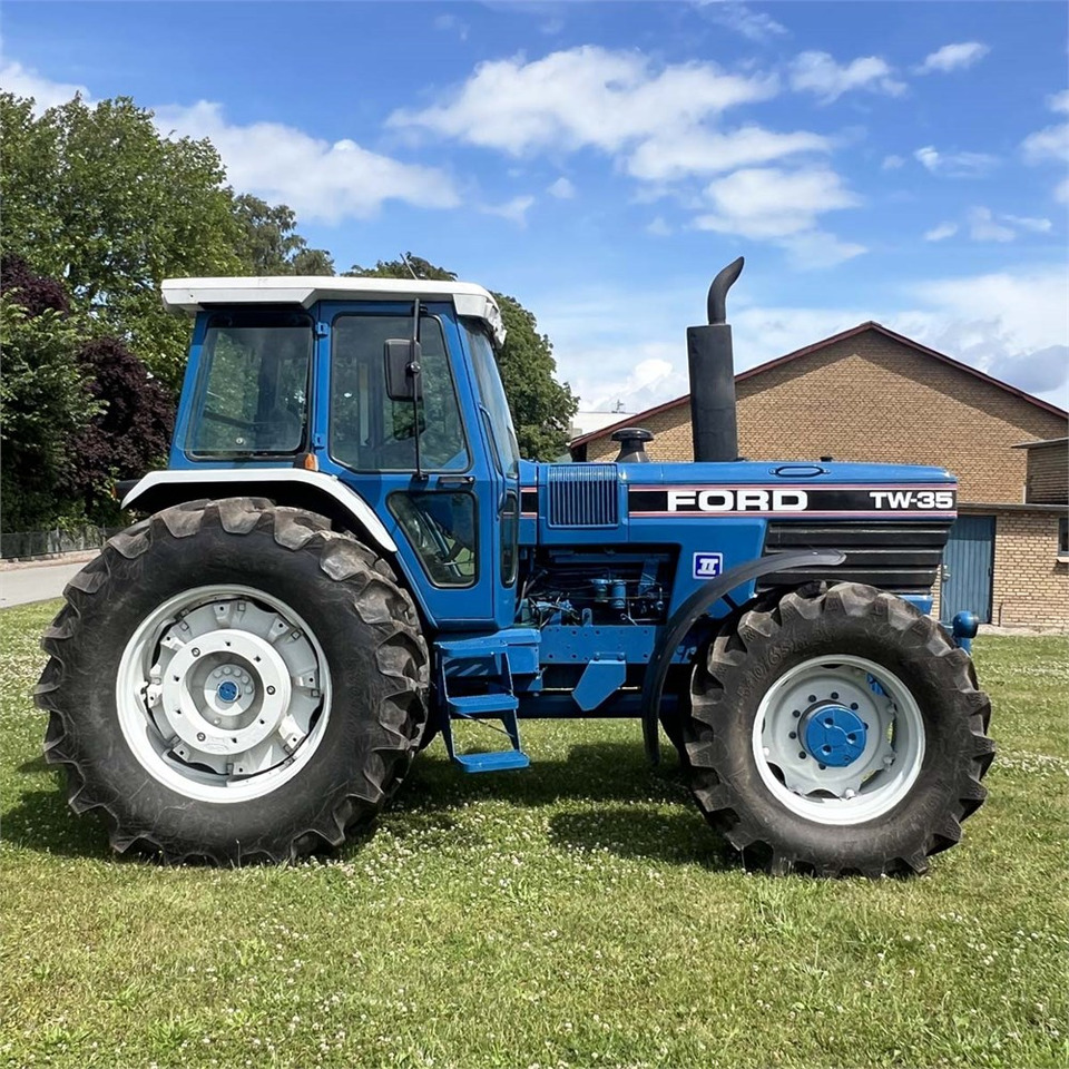Ford TW 35 - Trattore: foto 3 Ford TW 35 - Trattore: foto 3