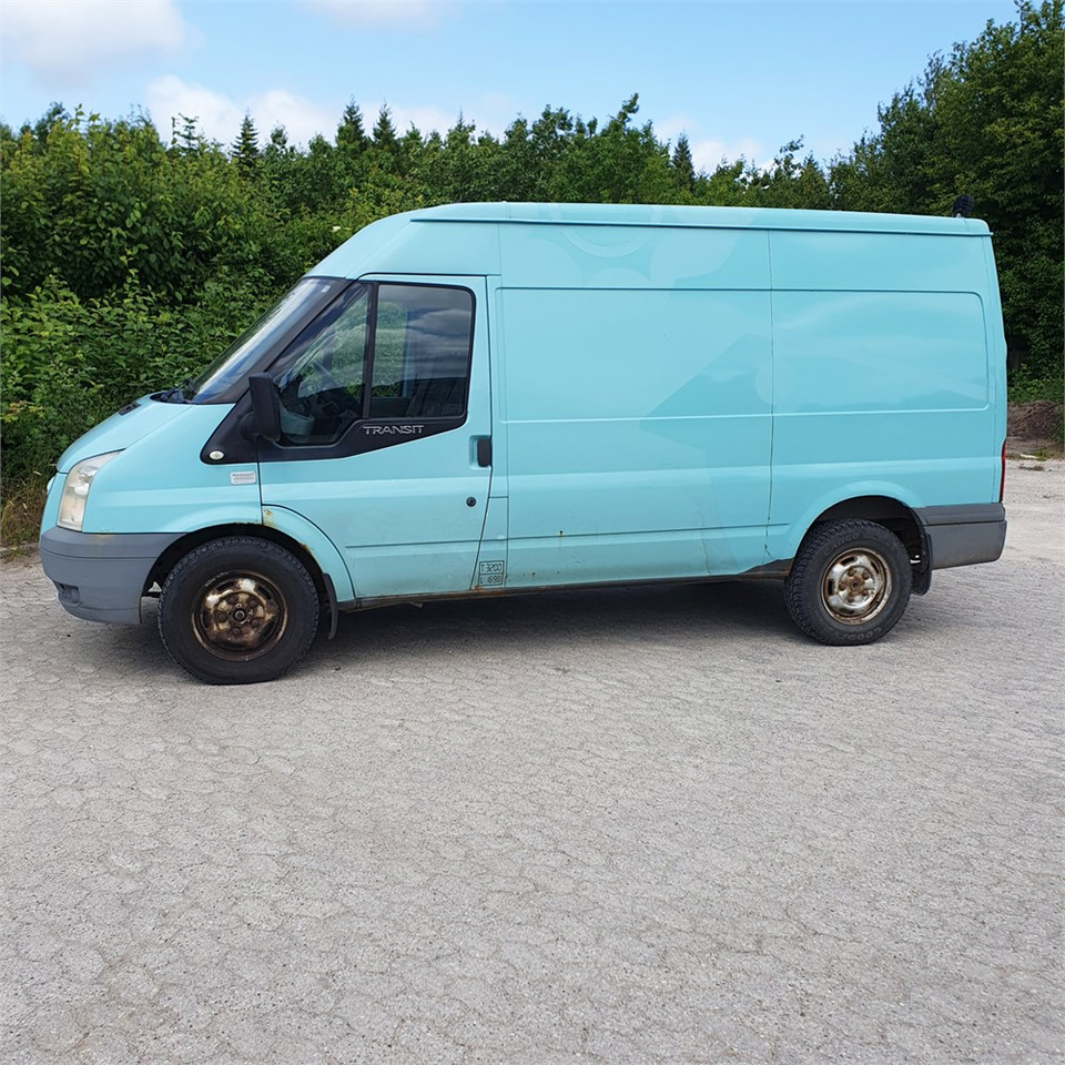 Ford Transit Van 2,4 Tdci 350m Rwd - Furgone chiuso: foto 3 Ford Transit Van 2,4 Tdci 350m Rwd - Furgone chiuso: foto 3