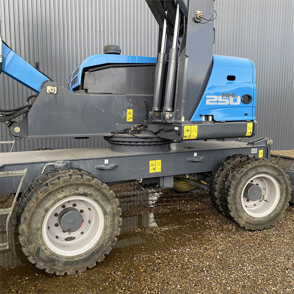 Escavatore per movimentazione Fuchs MHL 250: foto 10