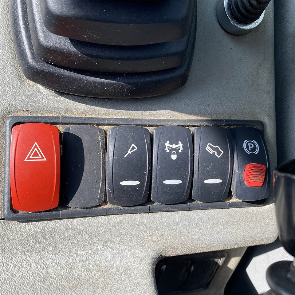Escavatore per movimentazione Fuchs MHL 250: foto 15