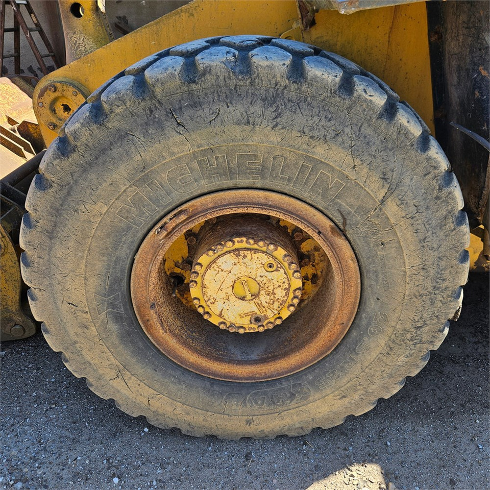 Pala gommata Hanomag 44D Turbo: foto 40