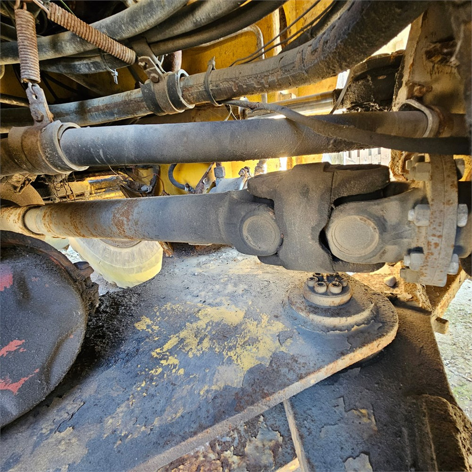 Pala gommata Hanomag 44D Turbo: foto 32