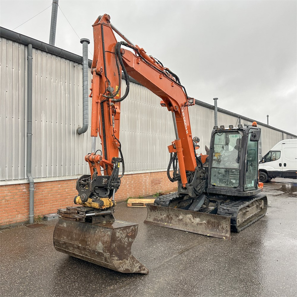 Hitachi ZX85 USB-6 - Miniescavatore: foto 5 Hitachi ZX85 USB-6 - Miniescavatore: foto 5