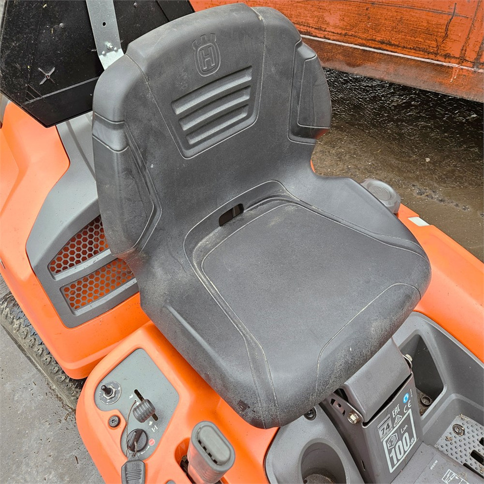 Tagliaerba Husqvarna R213C: foto 9