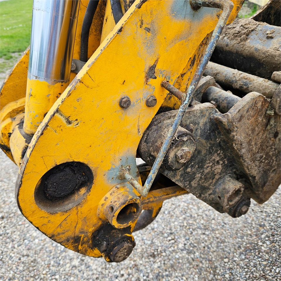 Terna JCB 4CX AP: foto 30 Terna JCB 4CX AP: foto 30