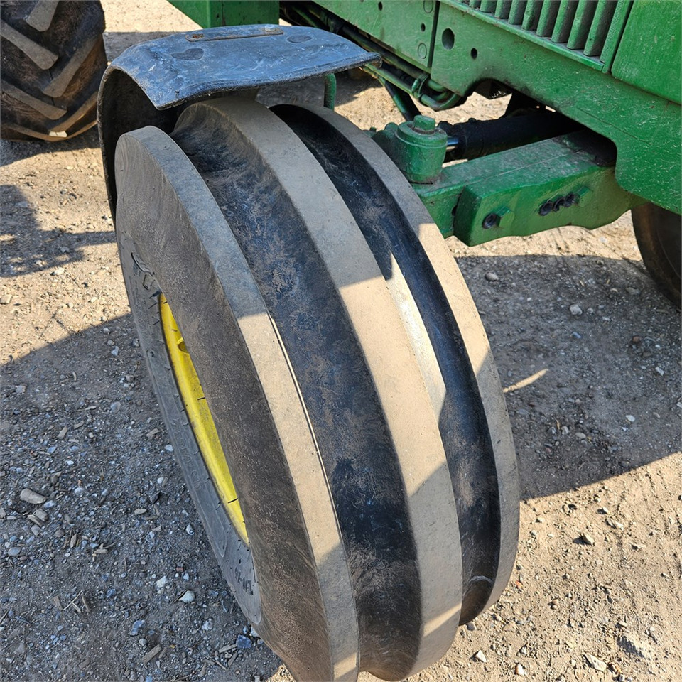 Trattore John Deere 2040: foto 22