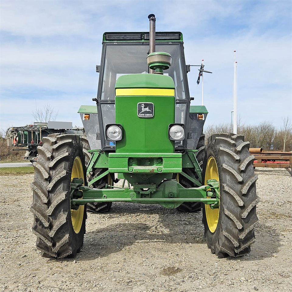 Trattore John Deere 3040: foto 10